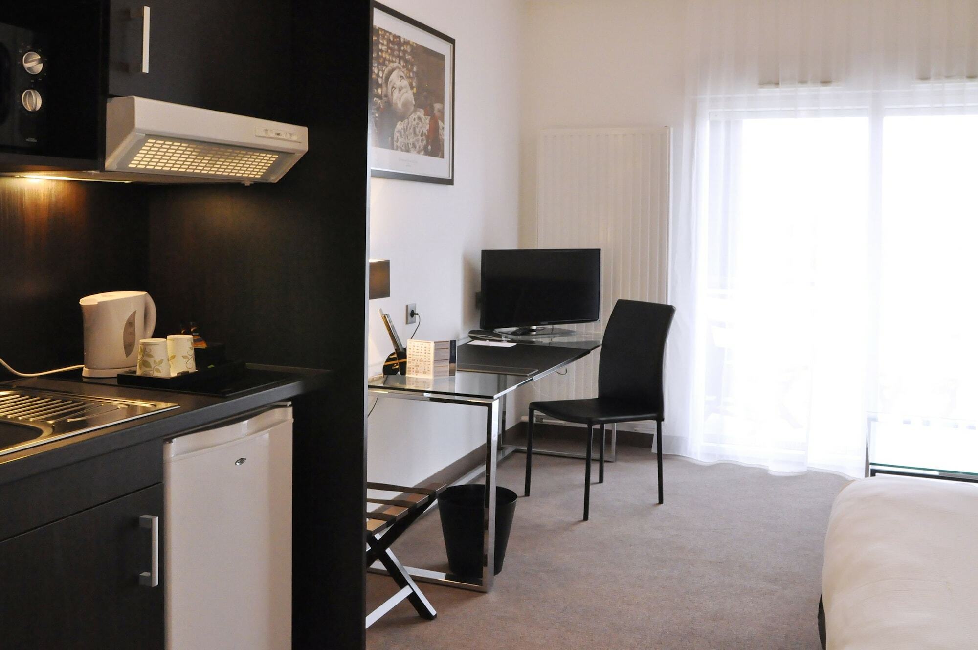 Westotel Life Nantes 꺄르끄푸 외부 사진